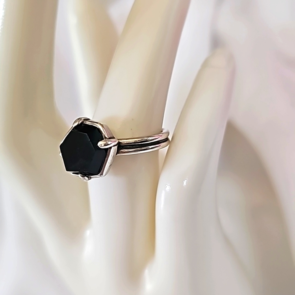 Silpada  R3263 Sterling  Silver  Black Agate Hexagon Ring Size 7.5